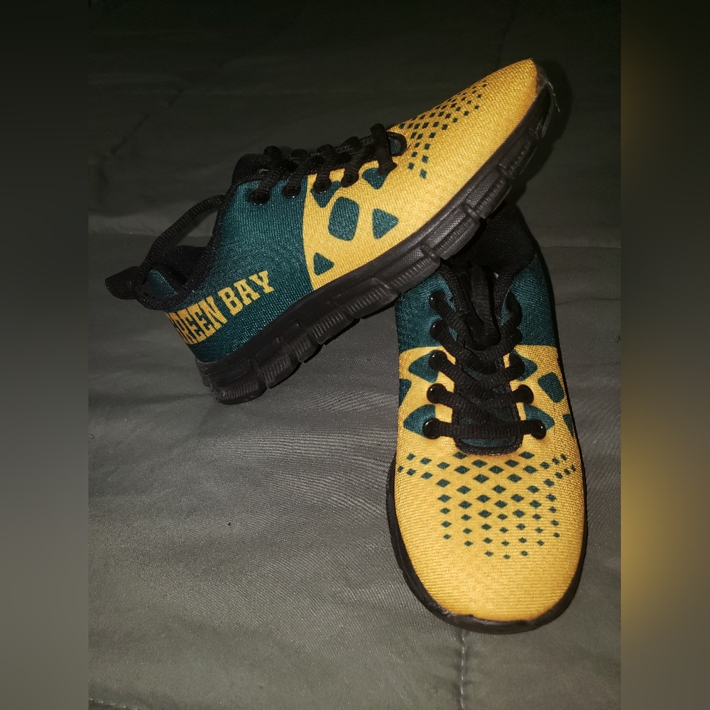 Greenbay packers sneakers kids size 1.5